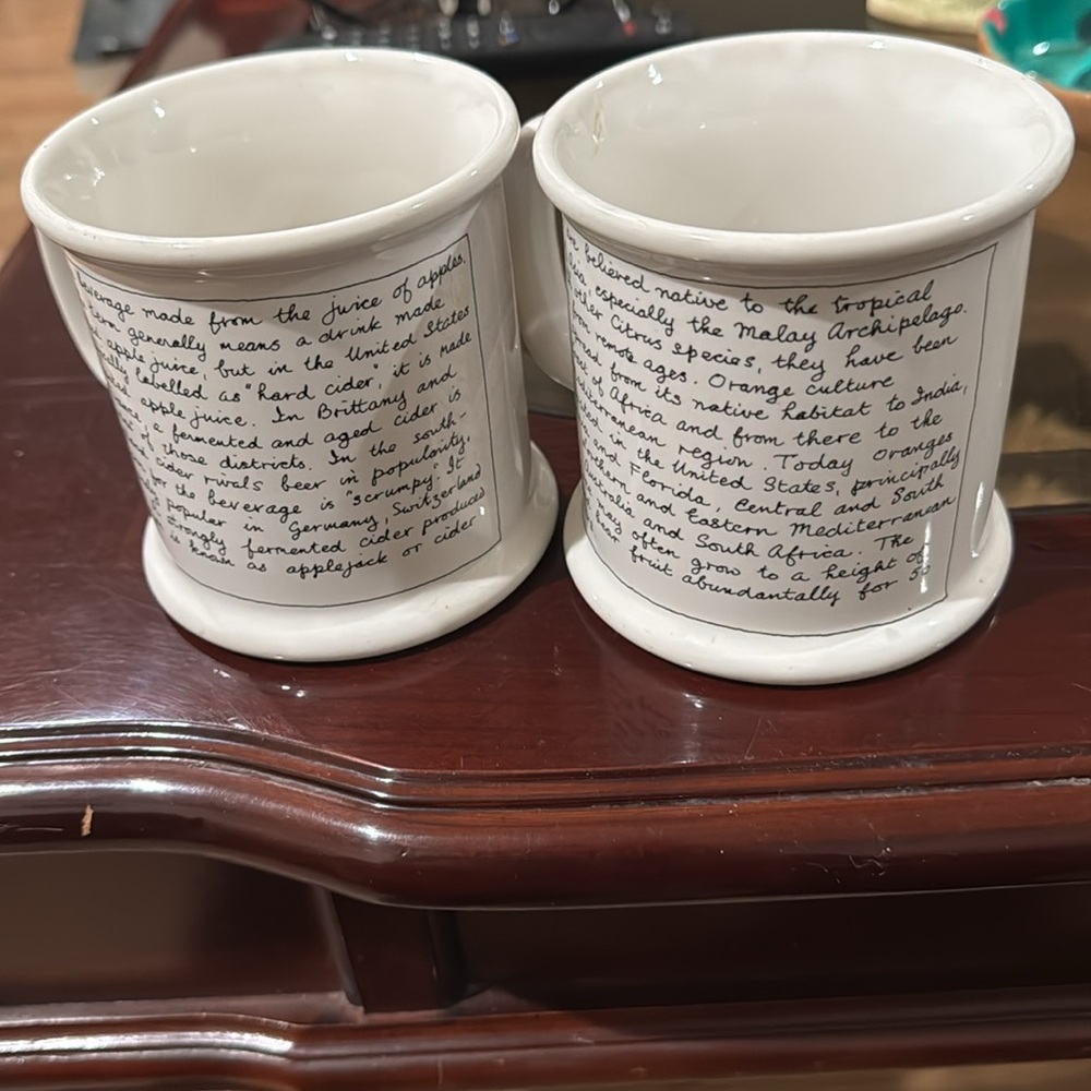 Vintage set of mugs see picture in other platform
They are being run for a deal - Picture 5 of 6